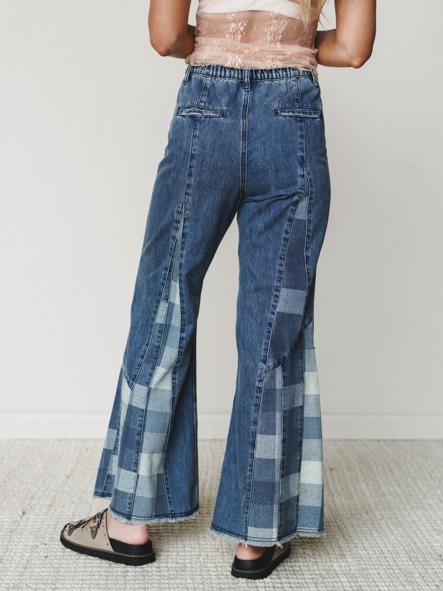 Artful Idea Jeans
- Dark Denim