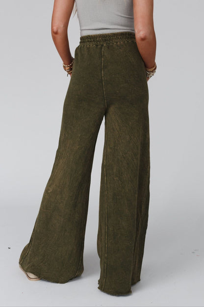 Relaxing Robin Wide Leg Pant - New Olive