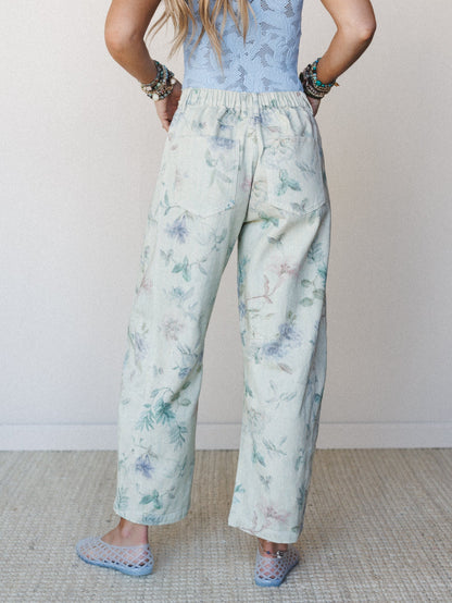 Decades Of Florals Barrel Jeans - Blue