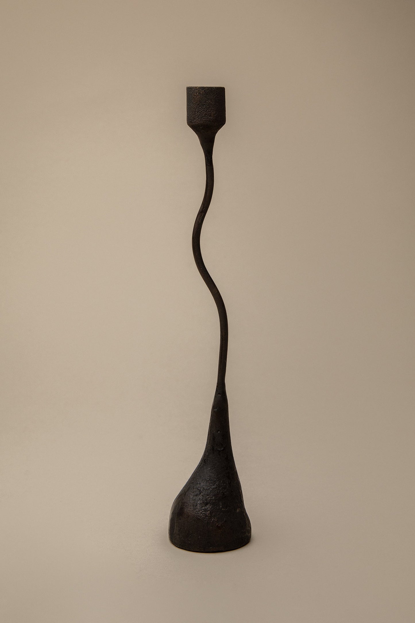 FERRO CANDLE HOLDER