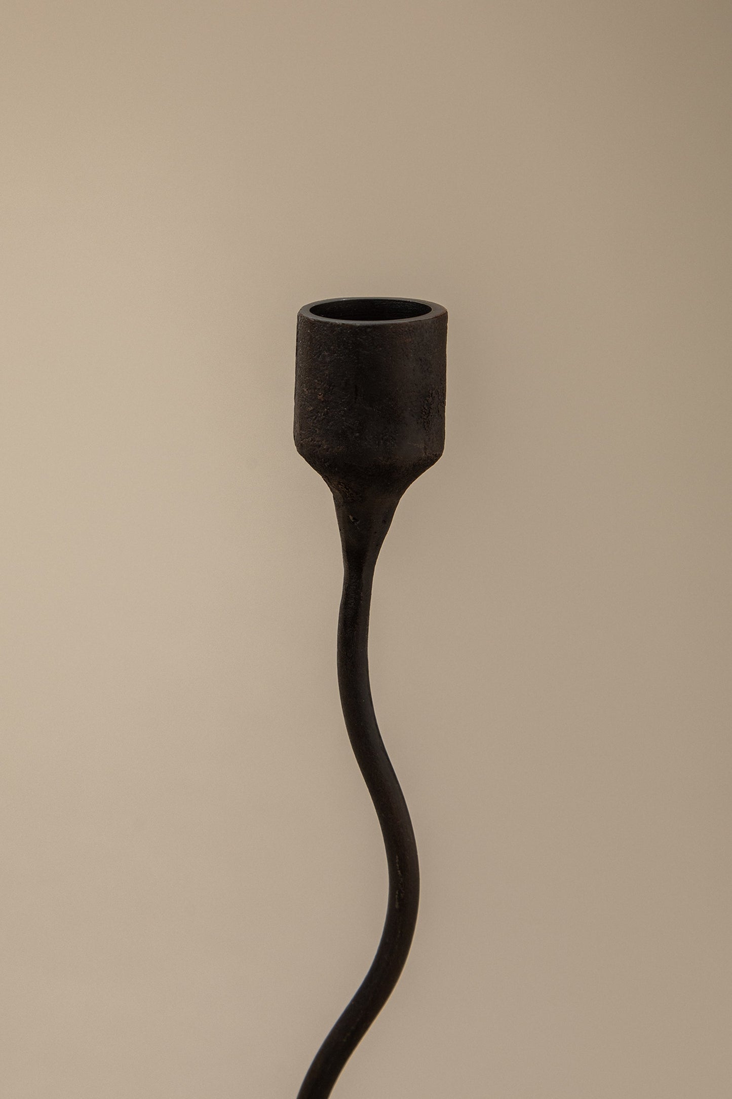FERRO CANDLE HOLDER