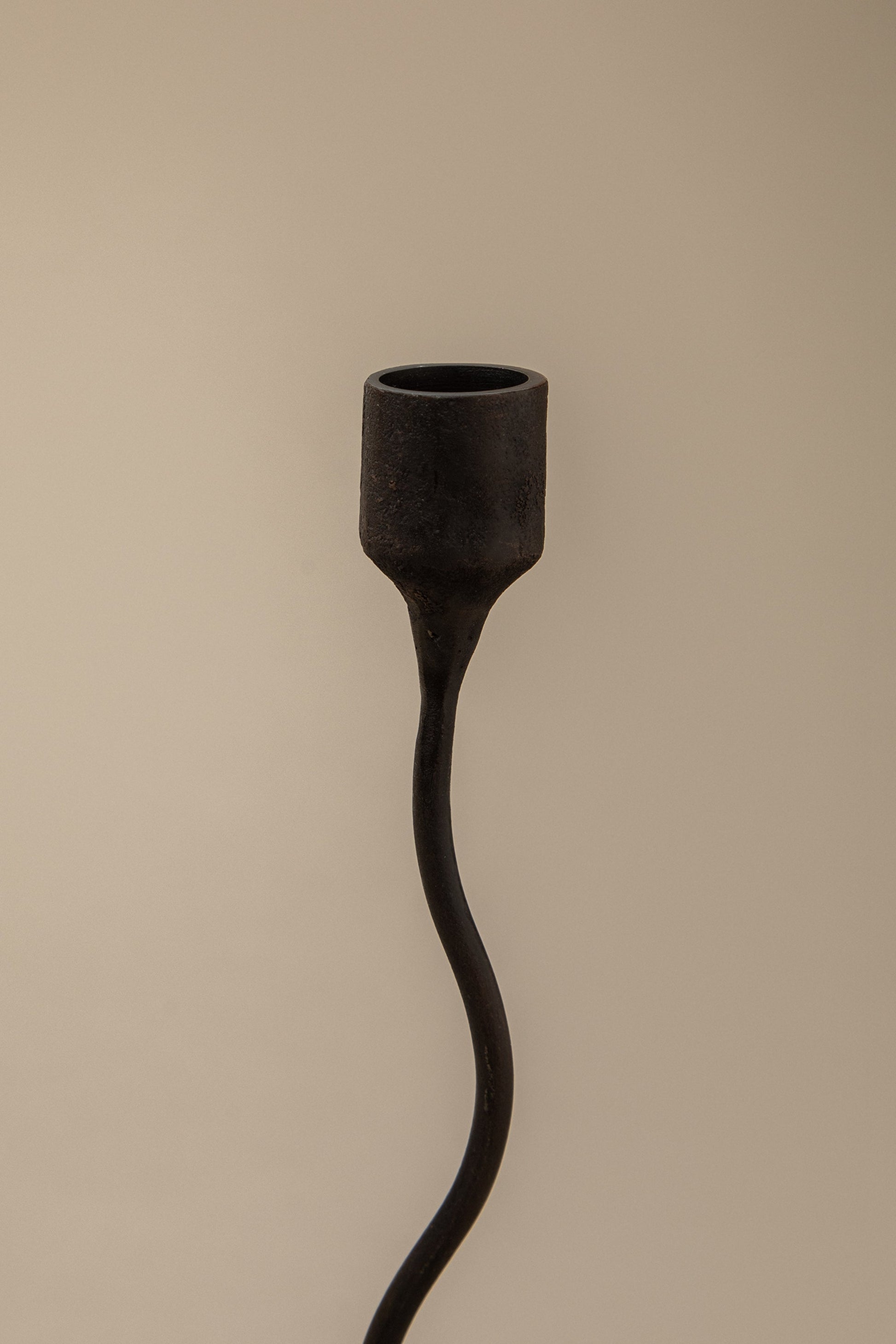FERRO CANDLE HOLDER