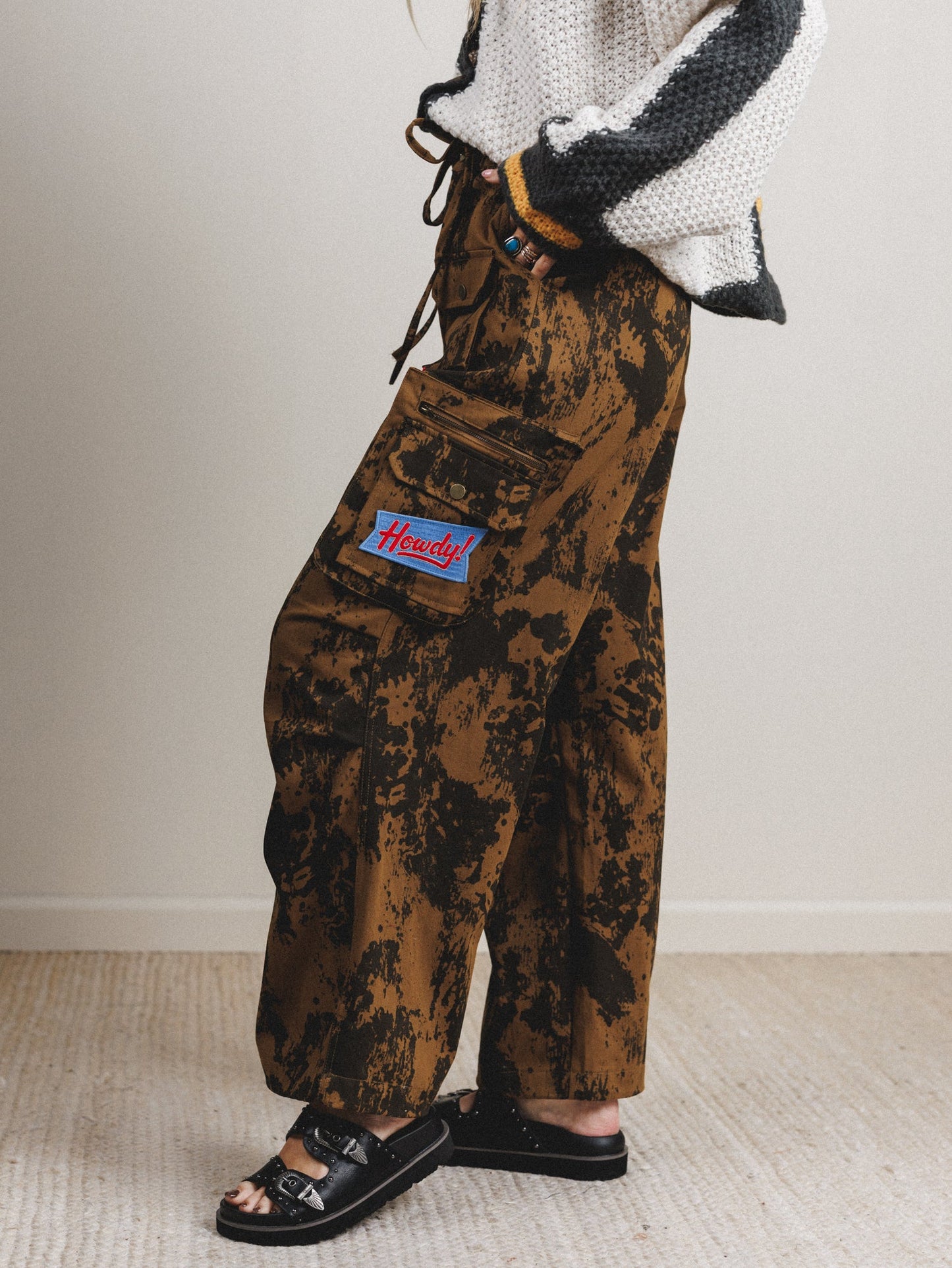 Cowgirl Song Cargo Pants - Golden Brown