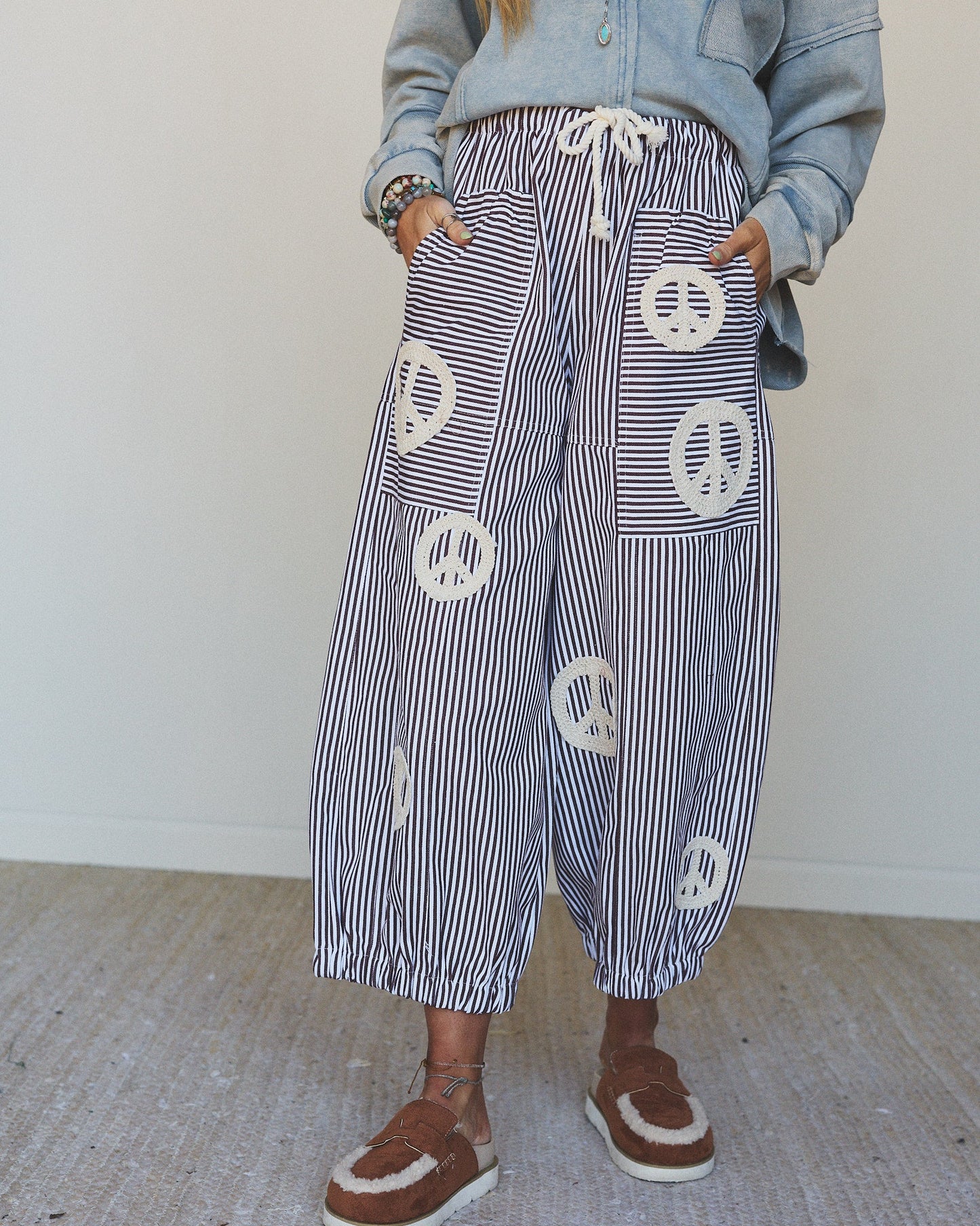 Peace Out Stripe Jeans - Brown