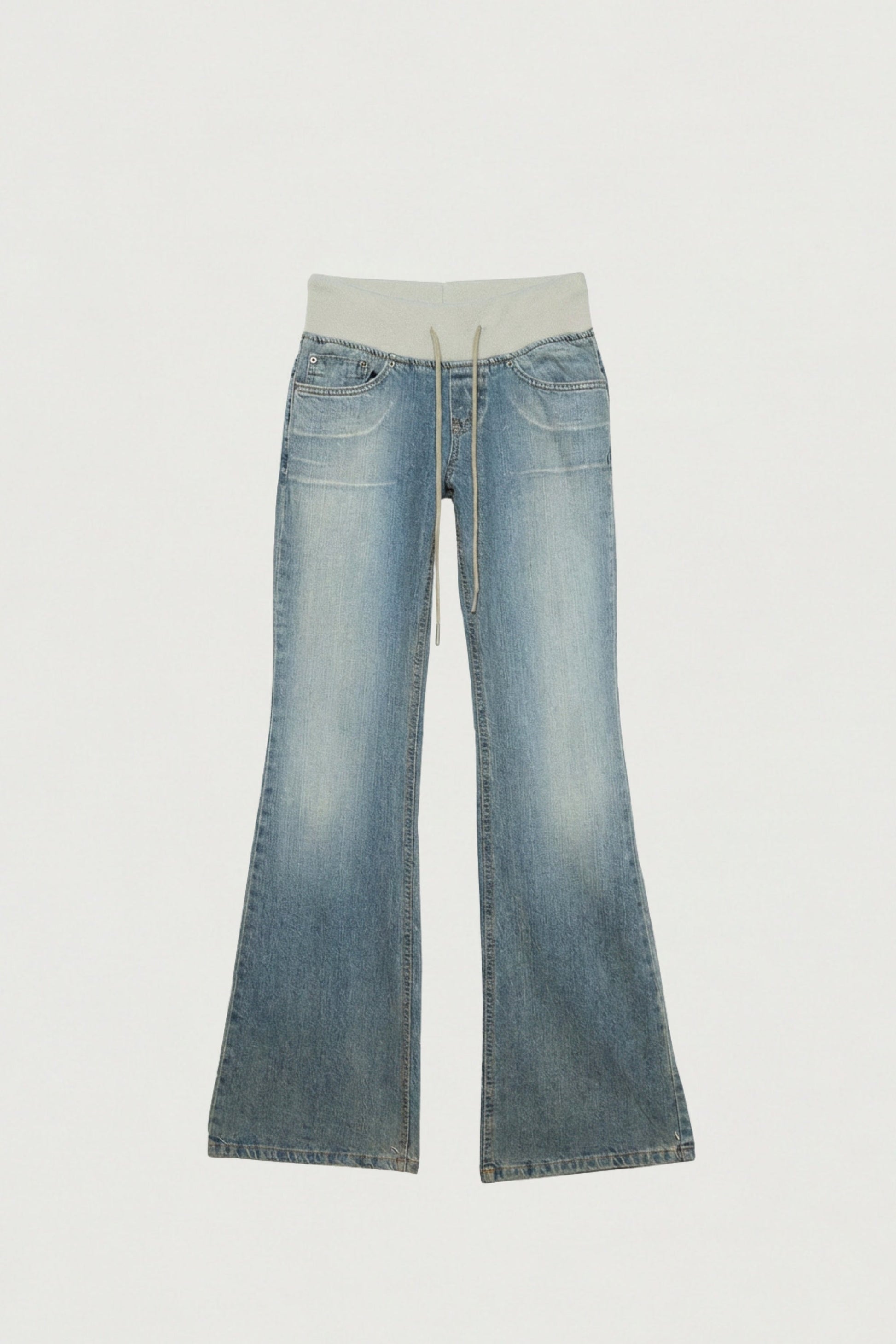 LOW RISE BOOTCUT JEAN