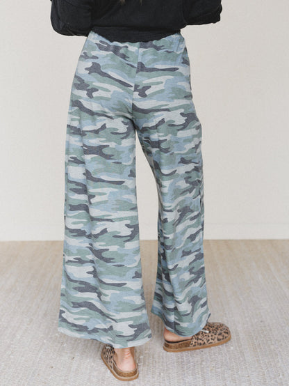 The Nest Casual Wanderer Wide Leg Slit Pants - Army Green Charcoal Camo