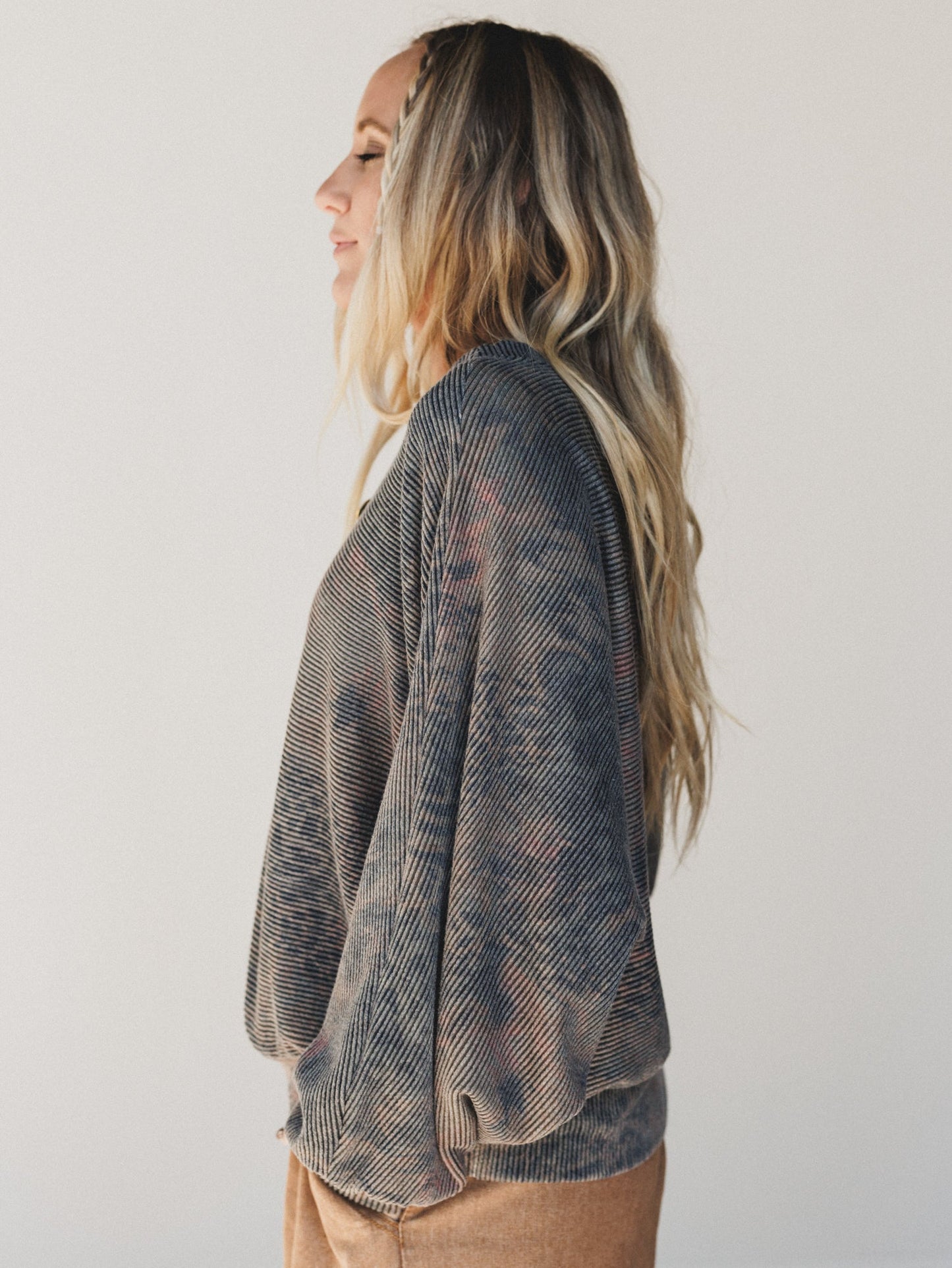 The Nest Savannah Bat Sleeve Top - Charcoal