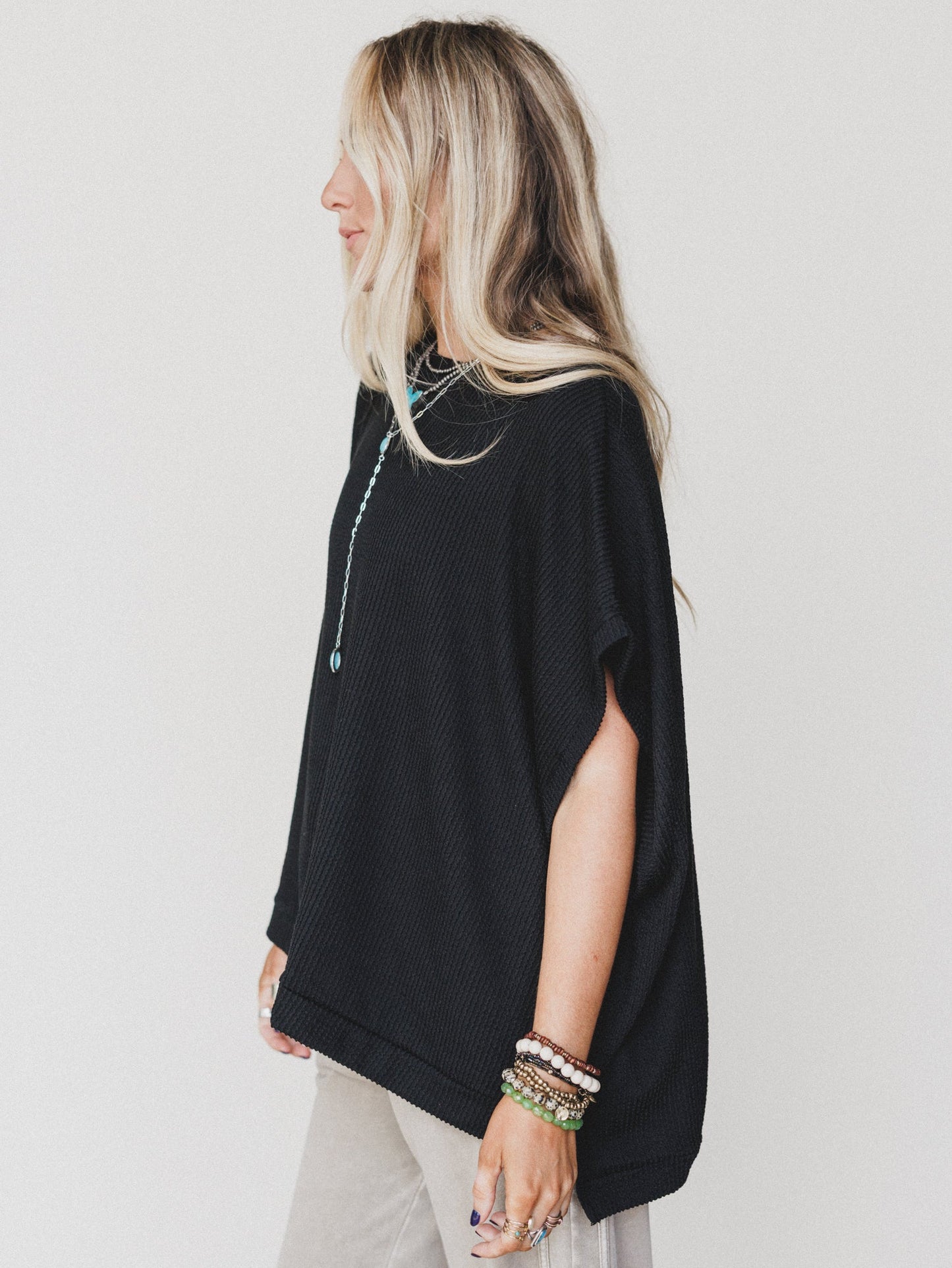 The Nest Moon Glow Texture Knit Top - Black