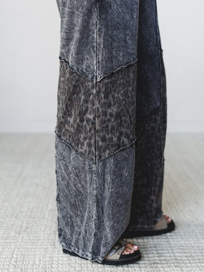Printed Spirit Wide Leg Pants - Ash Black