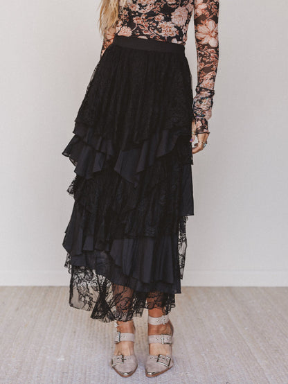 Quiet Getaway Lace Maxi Skirt - Black
