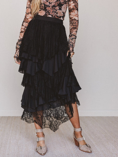 Quiet Getaway Lace Maxi Skirt - Black