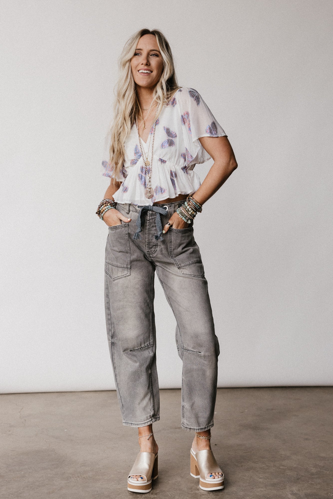 Elevated Eyelet Barrel Jeans - Gray Wash