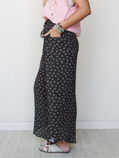 The Nest Wandering Flower Side Slit Pant - Iron