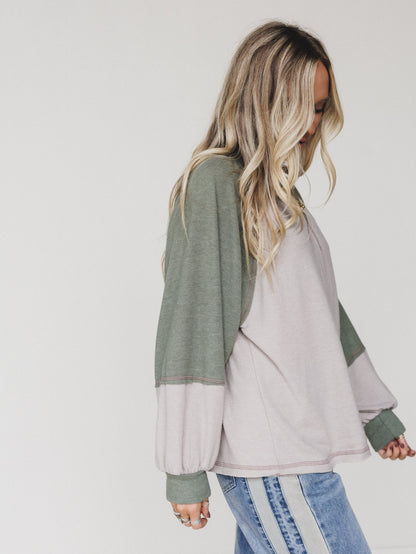The Nest Jules Contrast Pullover Top - Taupe Olive