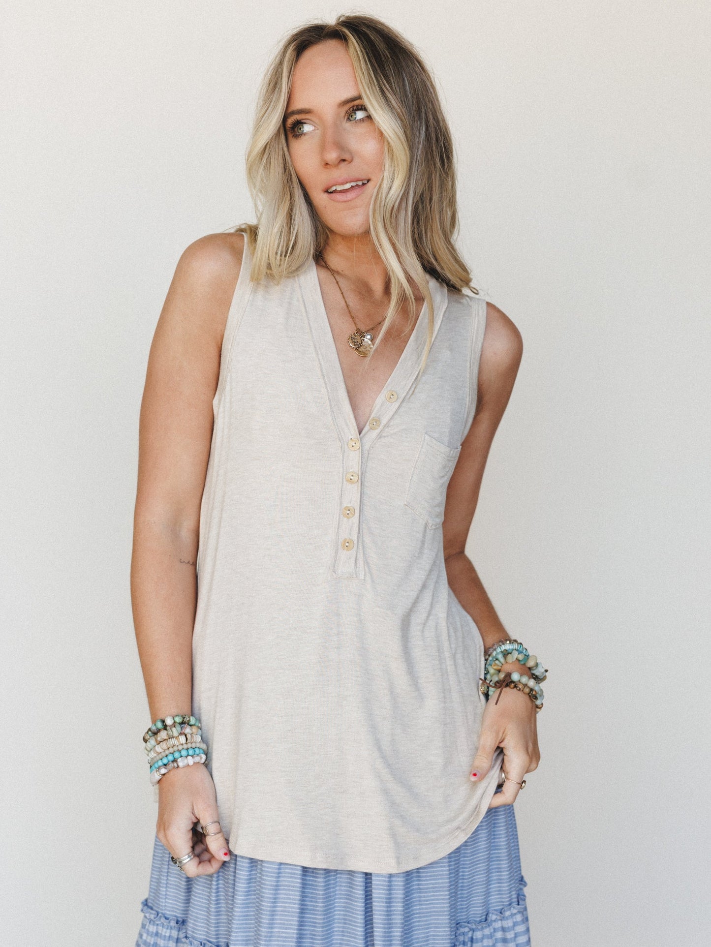The Nest Shelli Henley Tank Top - Heather Oatmeal