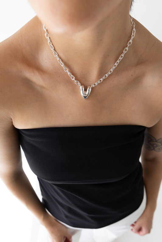 HEART STUD CHAIN LINK NECKLACE