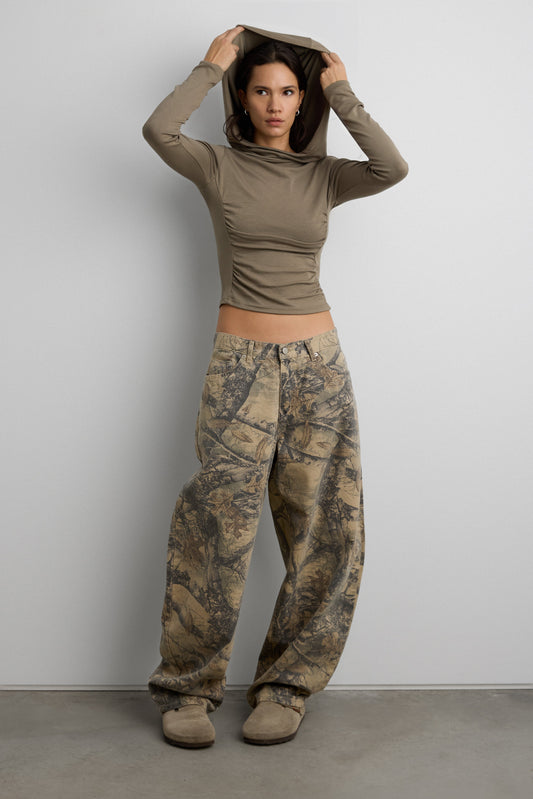 CAMO PRINT BARREL LEG PANT