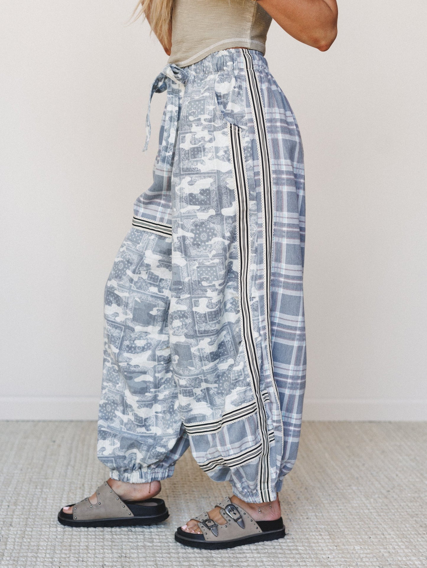 Called in the Wild Pants - Black Camo