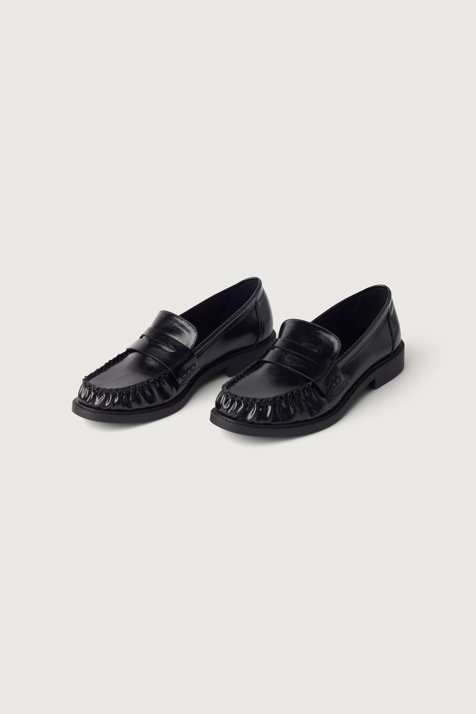 CLASSIC LOAFER