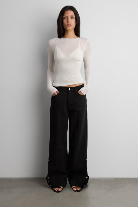 SHEER LIGHTWEIGHT BOAT NECK TOP