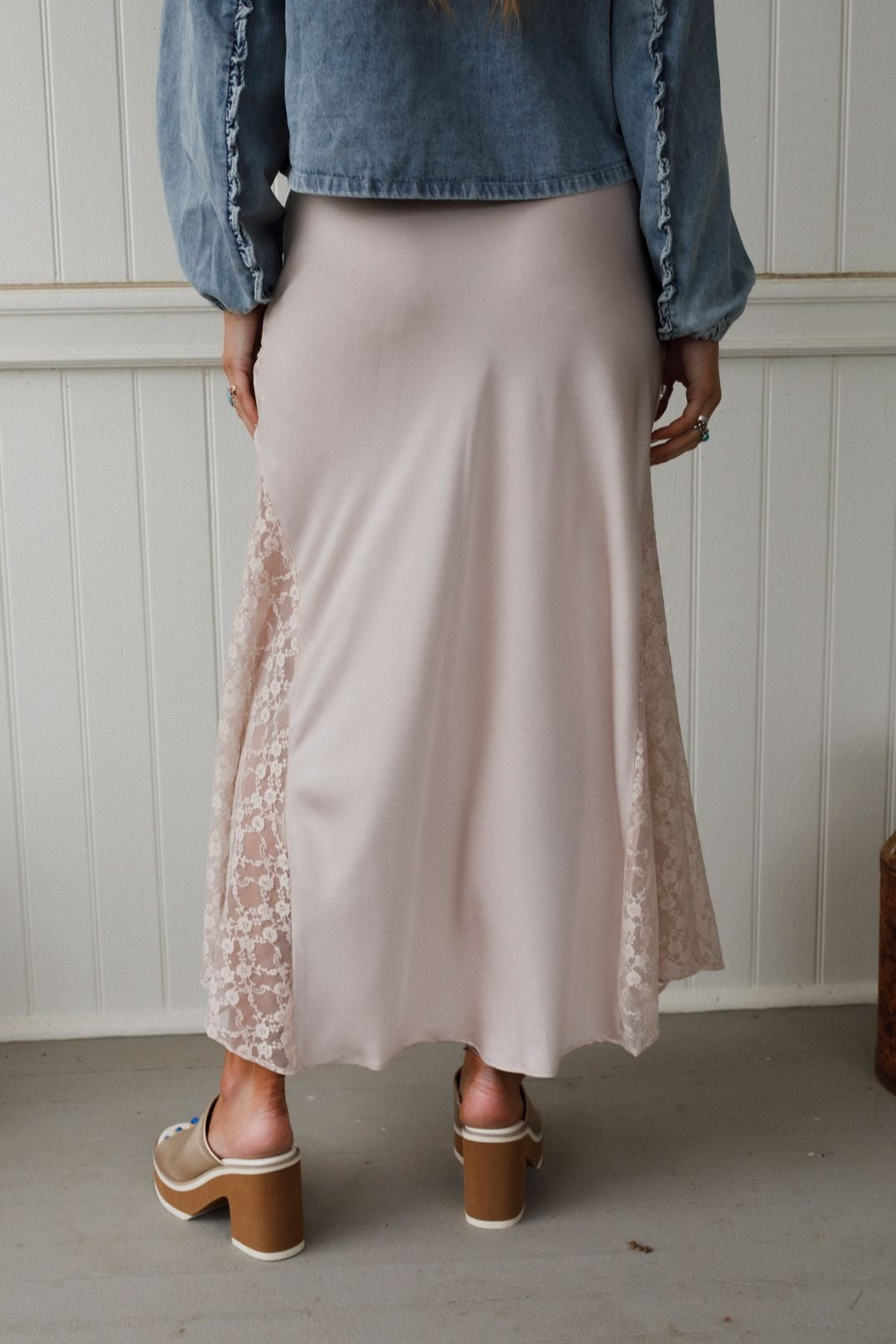 Satin Starlight Lace Skirt - Pearl