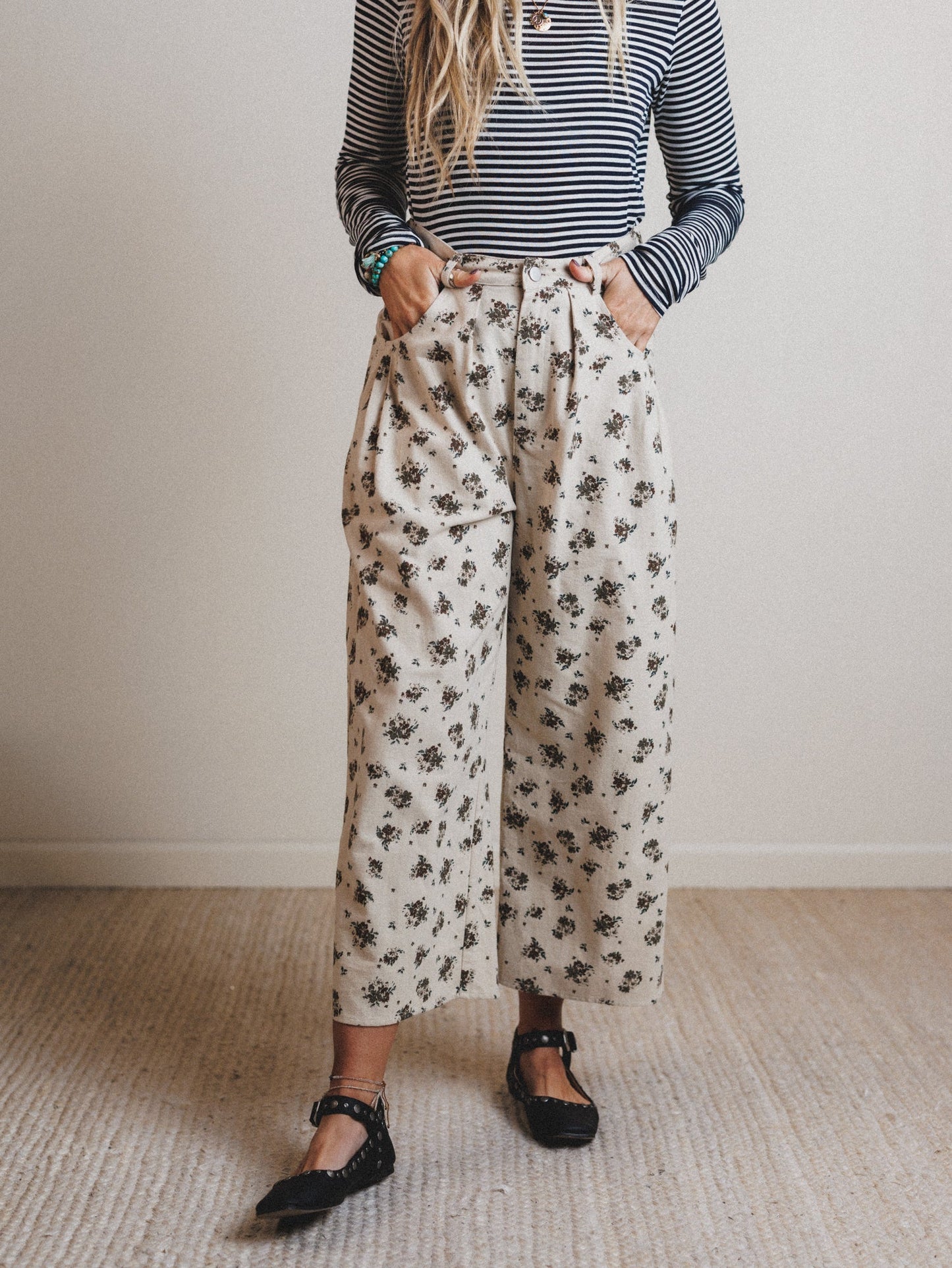 Sweet Memory Floral Pleated Pants - Natural
