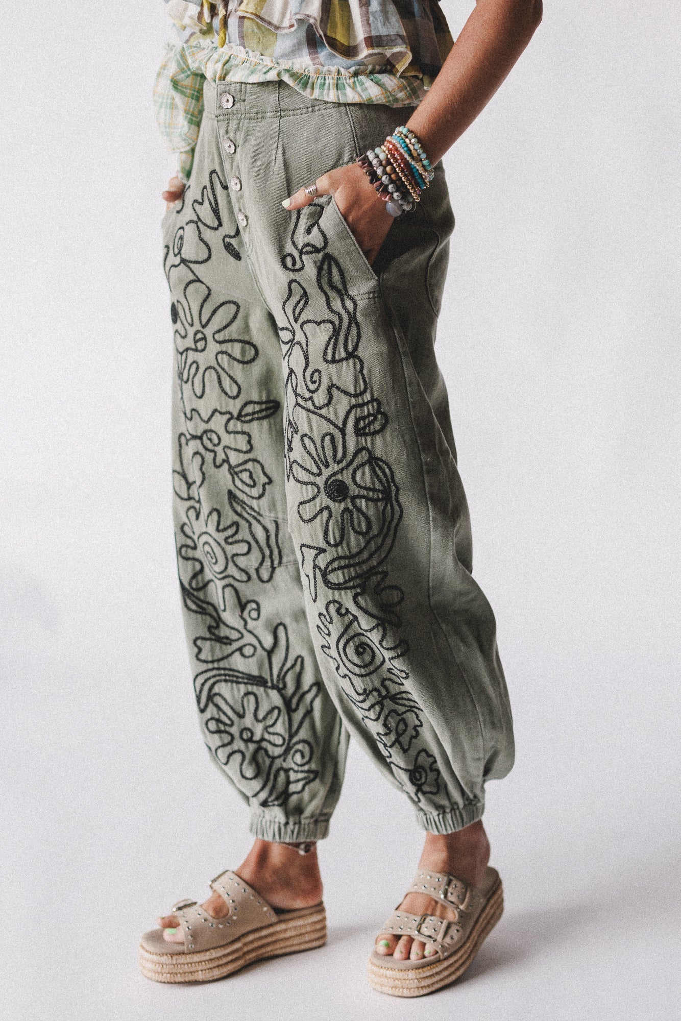Sweet On You Embroidered Pants - Green